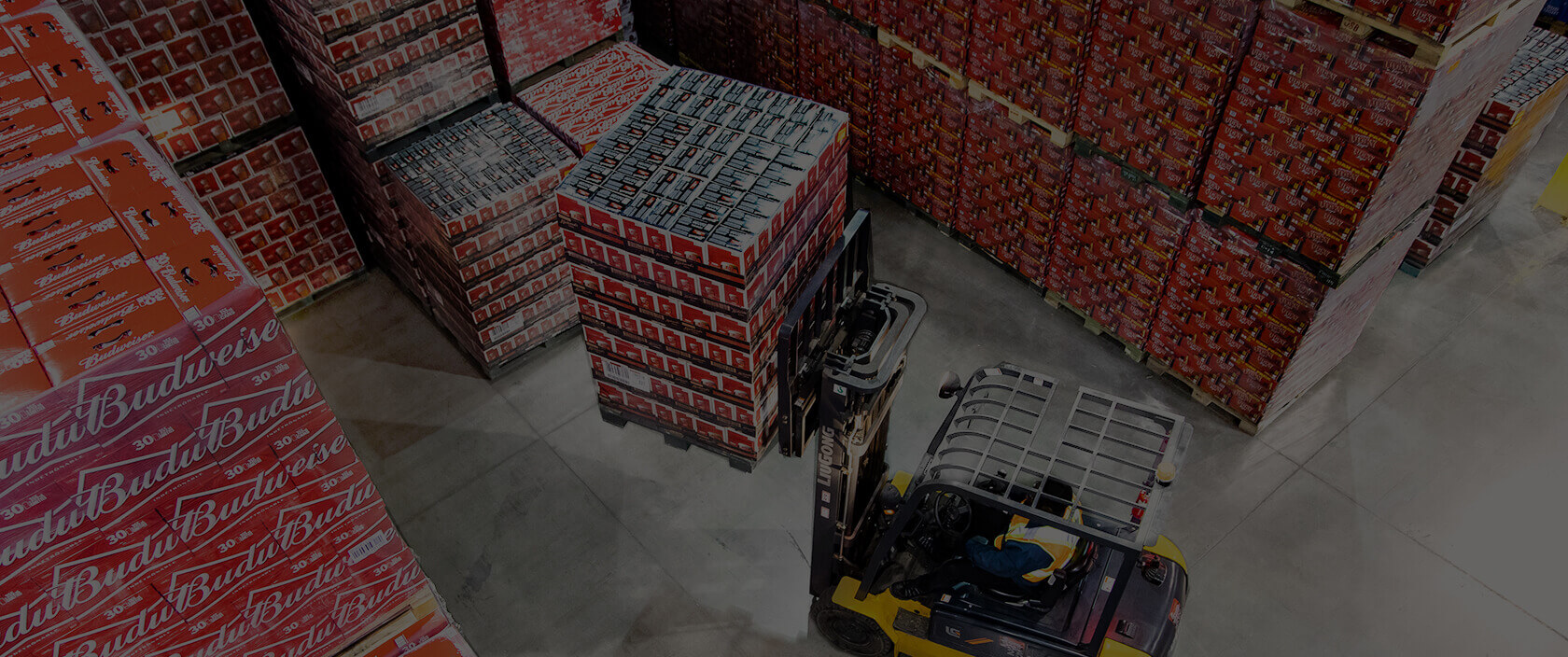 MTE warehouse_food & beverage-forklift moving product
